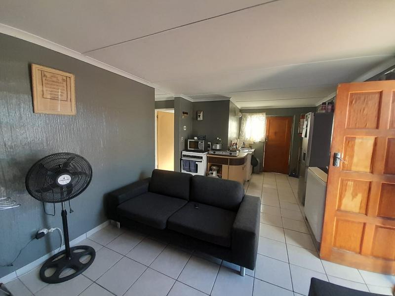 2 Bedroom Property for Sale in Portlands Western Cape